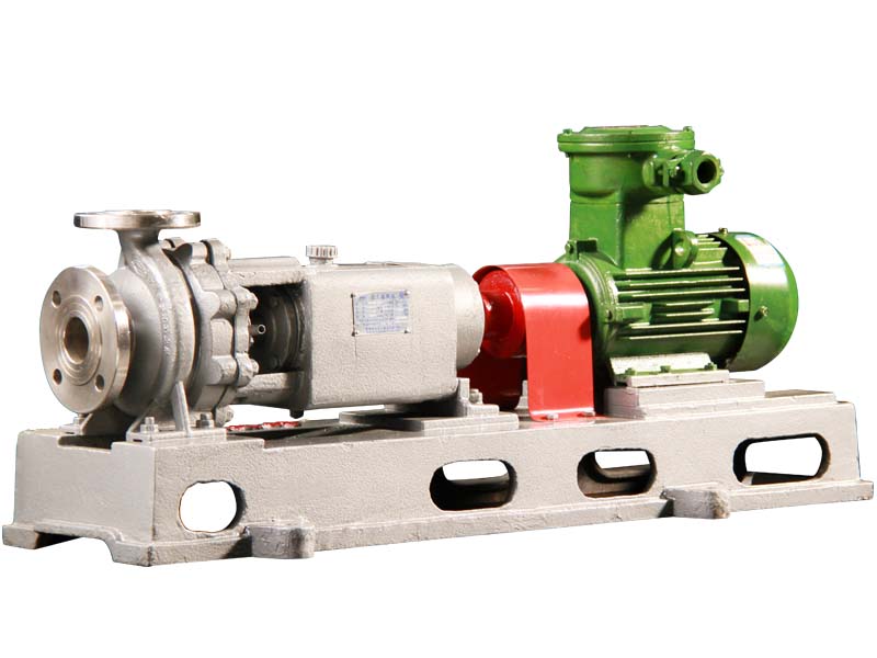 会议深入学习贯彻党的二十届四中全会精神