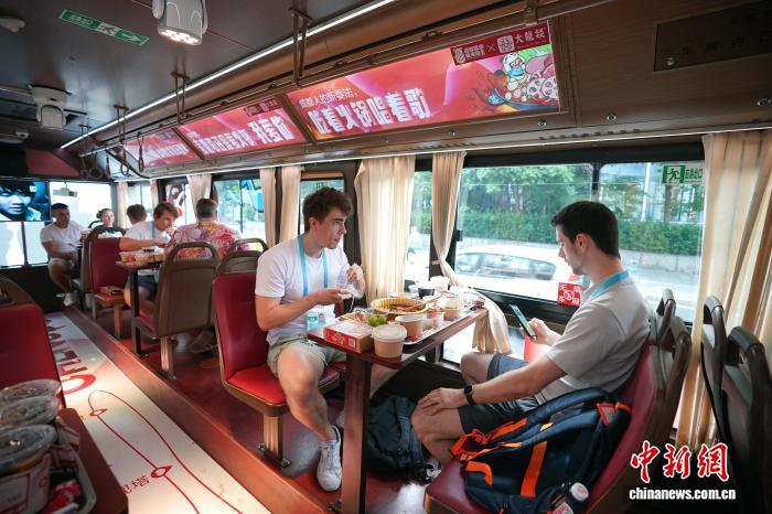 成都世运村的舌尖对话：用中国味圈粉世界胃