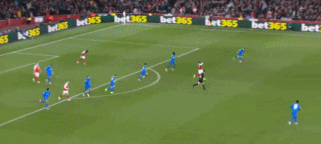 埃泽伤退疑云消散 阿森纳欧冠晋级