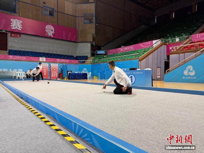 特奥滚球赛场上残障观众